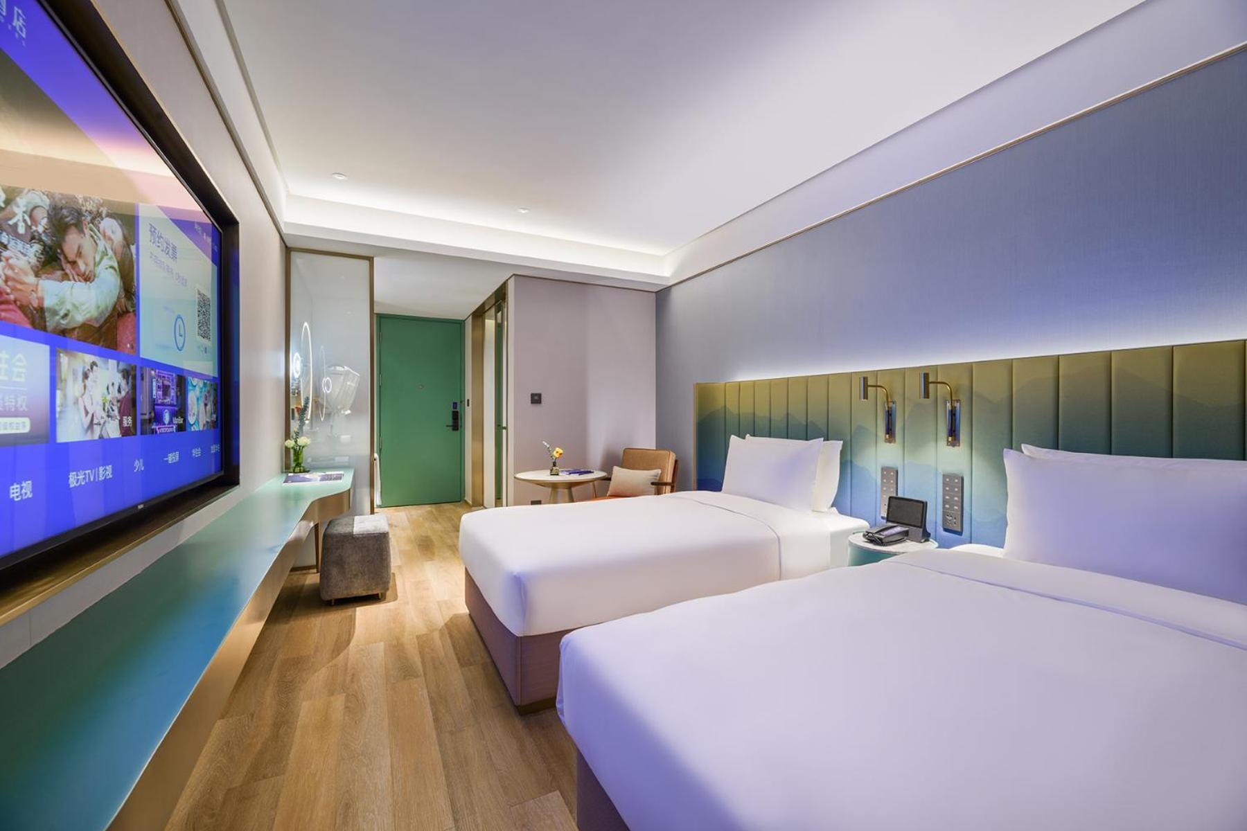Manxin Hongqiao Airport International Exhibition Center Hotel 4*